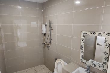 Mirage By The Lake Condominium