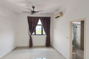 Mirage By The Lake Condominium