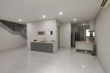 Mirage By The Lake @ Perdana Lakeview West