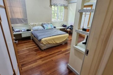 Perdana Lakeview East