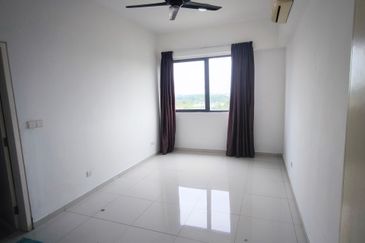 Mirage By The Lake Condominium