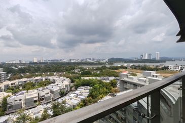 Mirage By The Lake Condominium