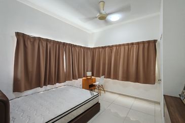 Mirage By The Lake Condominium