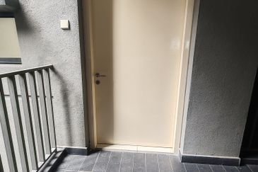 Mirage By The Lake Condominium