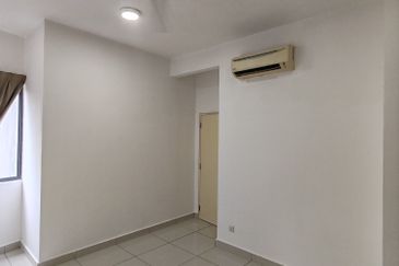 Mirage By The Lake Condominium