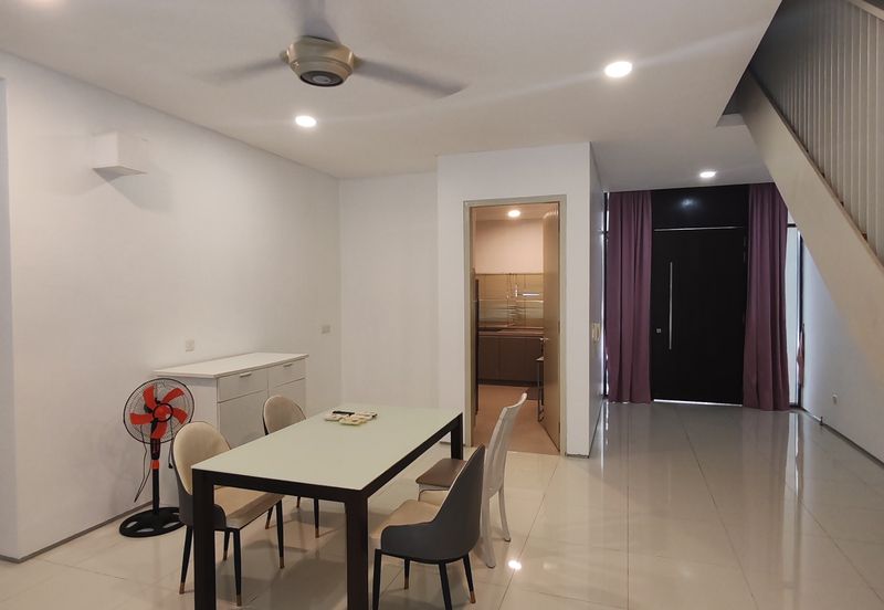 Mirage By The Lake @ Perdana Lakeview West