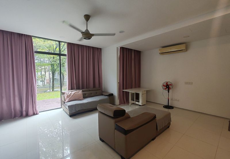 Mirage By The Lake @ Perdana Lakeview West