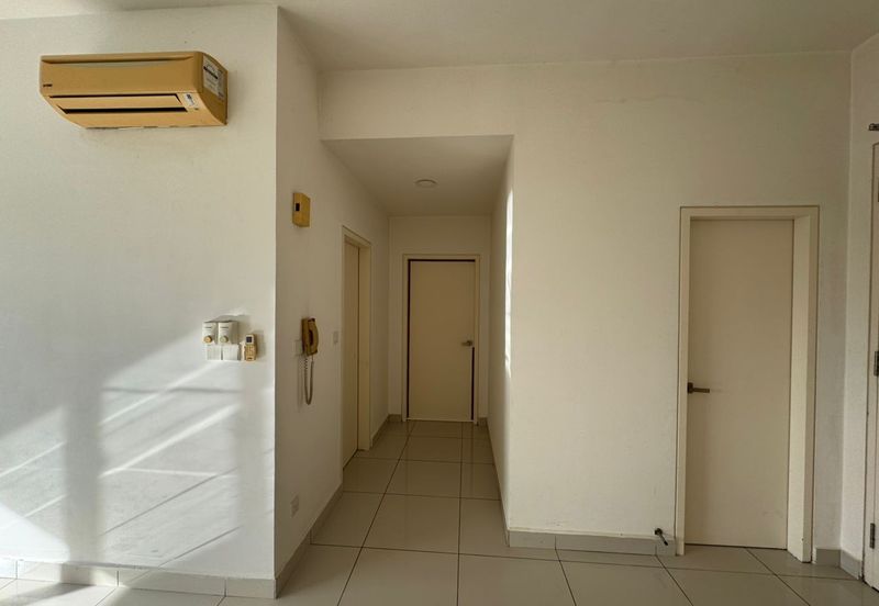 Mirage By The Lake Condominium