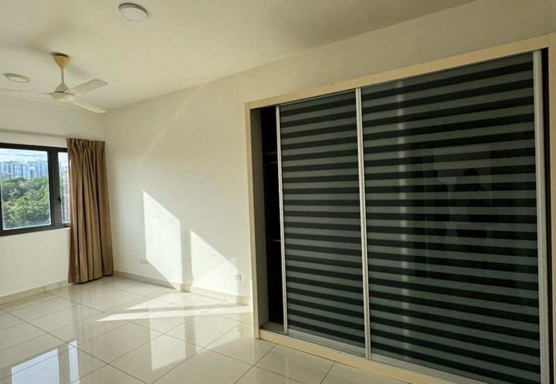 Mirage By The Lake Condominium