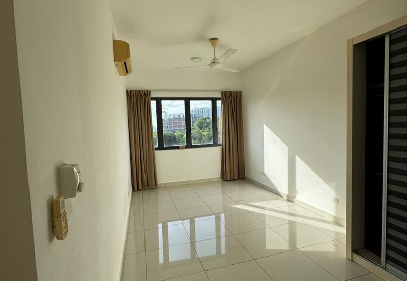 Mirage By The Lake Condominium