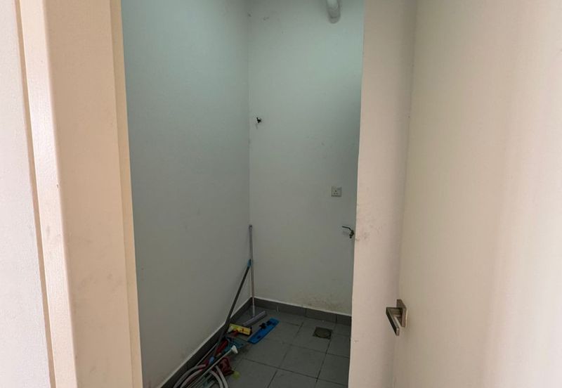 Mirage By The Lake Condominium