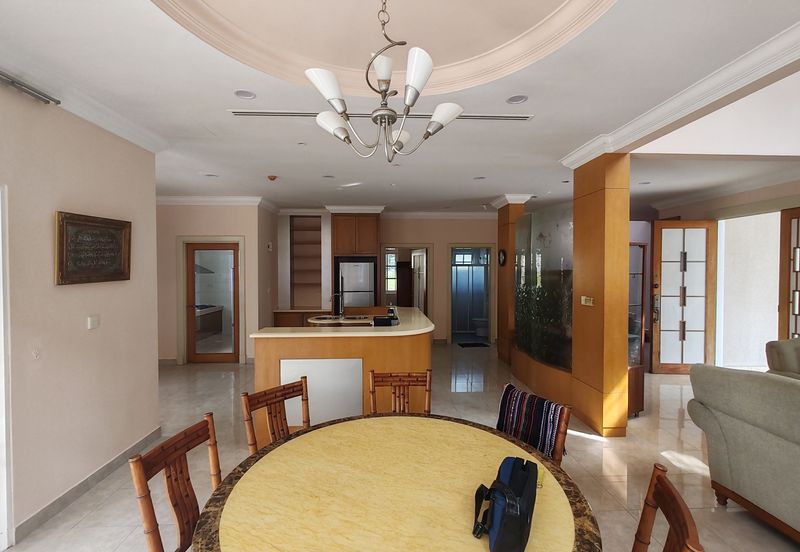 Perdana Lakeview East