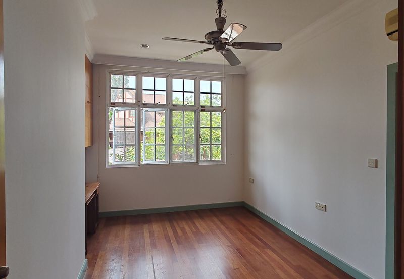 Perdana Lakeview East