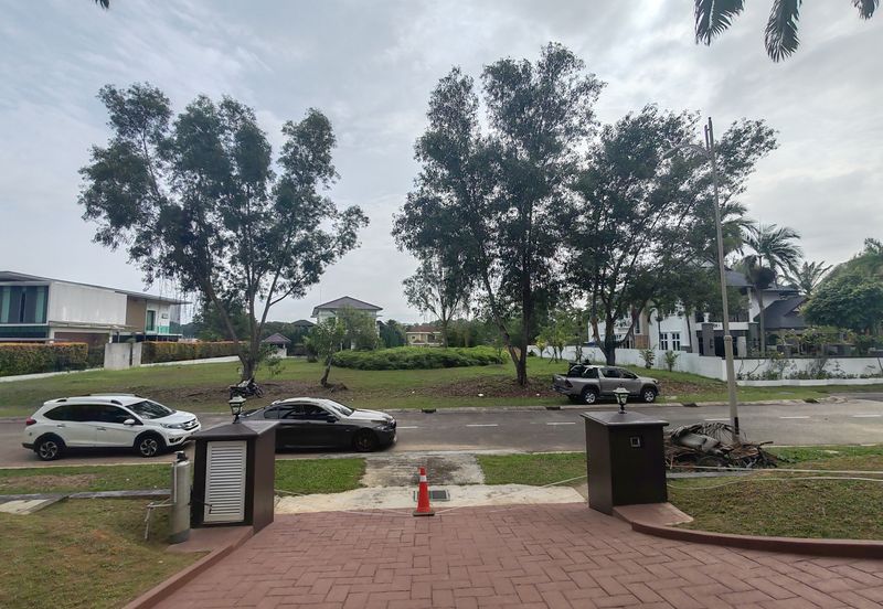 Perdana Lakeview East