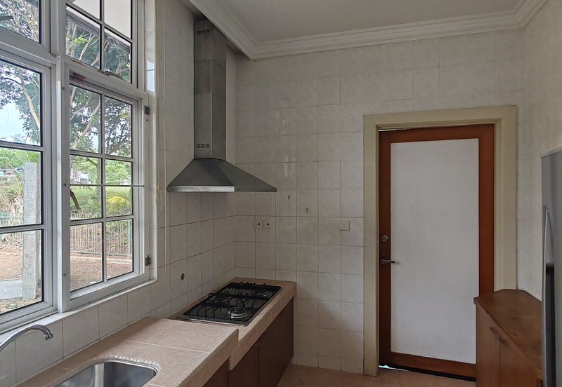 Perdana Lakeview East