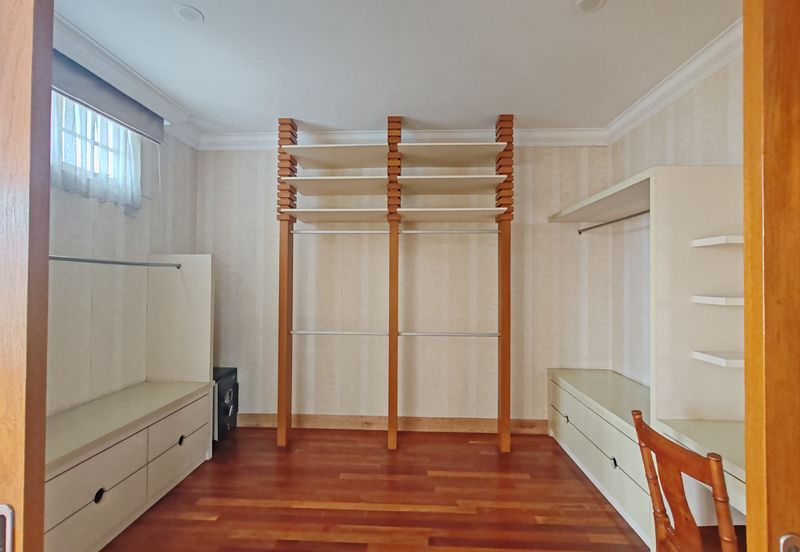 Perdana Lakeview East