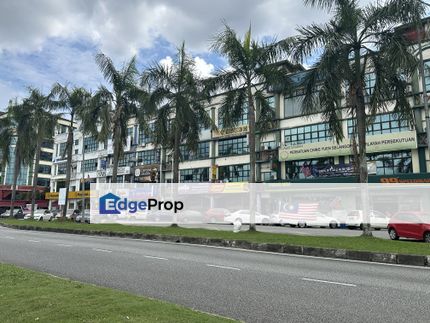 [WITH LIFT] FACING MAIN ROAD & LAKE VIEW , 2 Adjoint Shop Offices, Taman Serdang Perdana, South City, Plaza Cheong Hin, BANKS nearby[WELL MAINTAINED], Selangor, Seri Kembangan