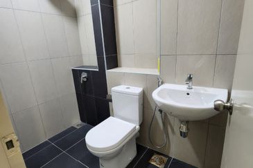 Lake Point Residence