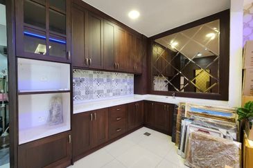 Lake Point Residence