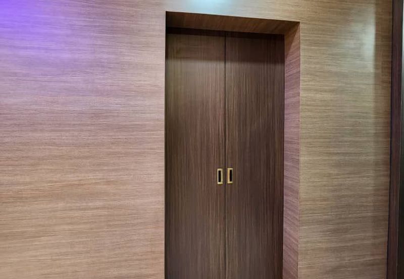 Lake Point Residence