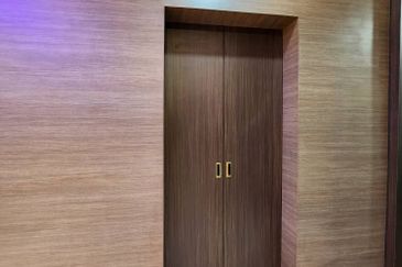 Lake Point Residence