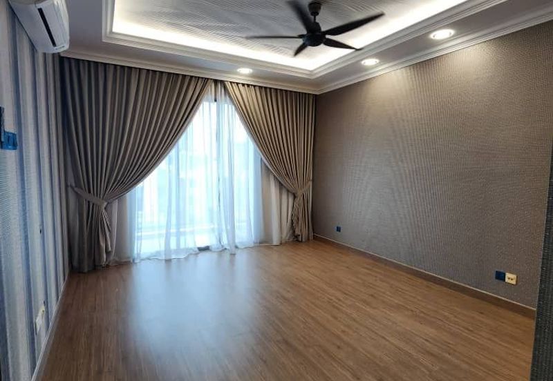 Lake Point Residence