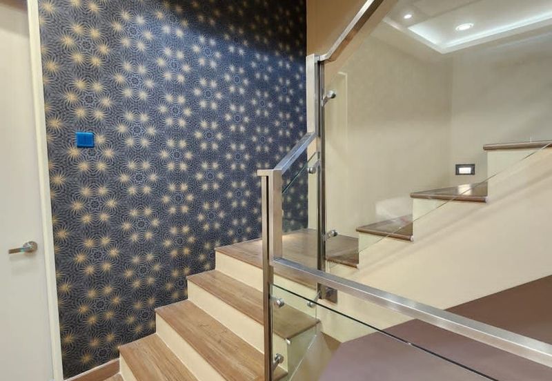 Lake Point Residence