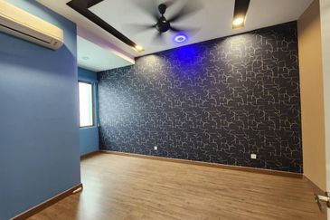 Lake Point Residence