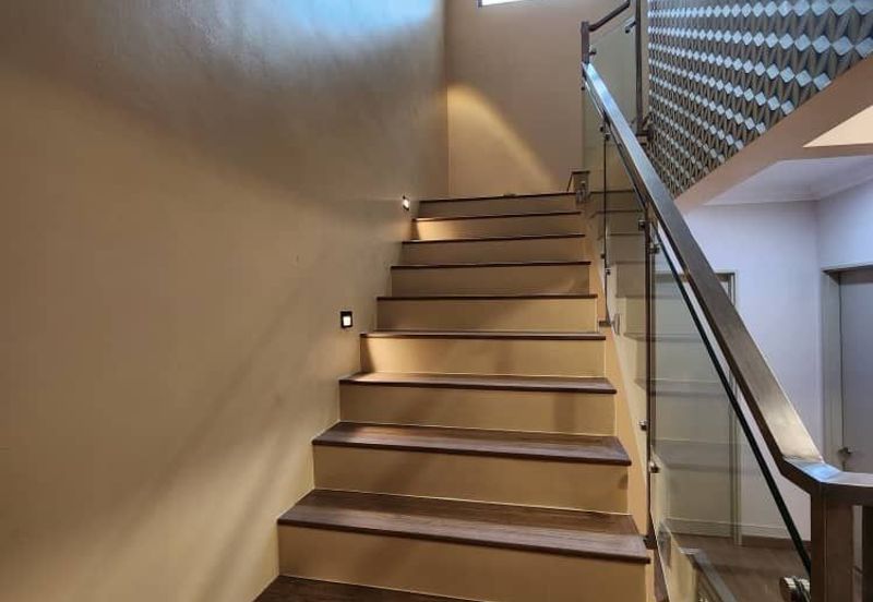 Lake Point Residence