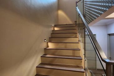 Lake Point Residence