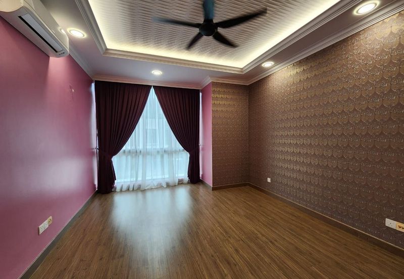 Lake Point Residence