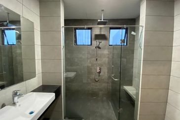 Jewels of Grasmere, Setia Marina