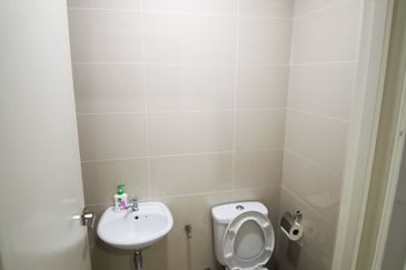 Mirage By The Lake @ Perdana Lakeview West