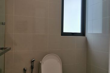 Mirage By The Lake @ Perdana Lakeview West