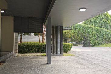 Mirage By The Lake @ Perdana Lakeview West