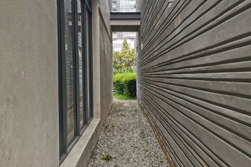 Mirage By The Lake @ Perdana Lakeview West