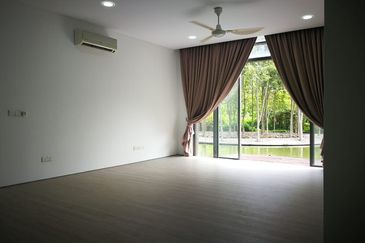 Mirage By The Lake @ Perdana Lakeview West