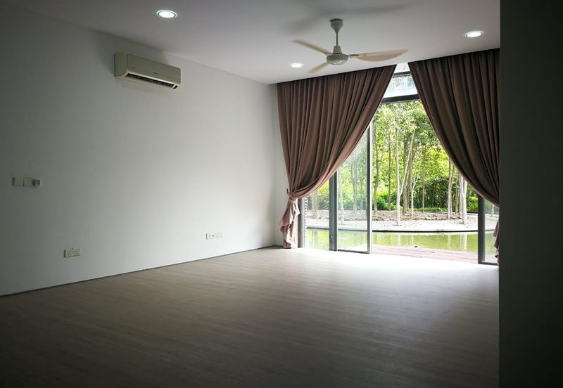 Mirage By The Lake @ Perdana Lakeview West