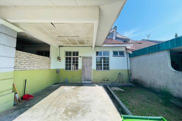 BANDAR AMANJAYA (ZON KENANGA)