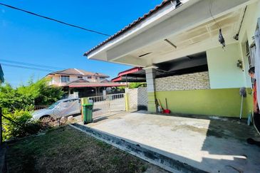 BANDAR AMANJAYA (ZON KENANGA)