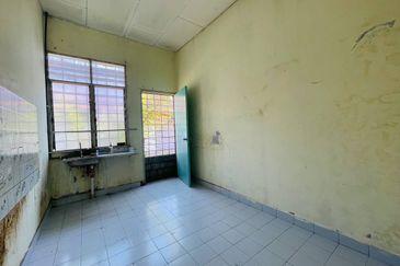 BANDAR AMANJAYA (ZON KENANGA)