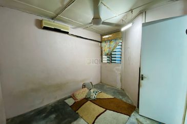 Single Storey Terrace at Kg. Jawa, Bayan Baru For Sale