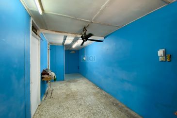 Single Storey Terrace at Kg. Jawa, Bayan Baru For Sale