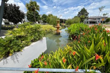 Bertam Putra Setia Fontaines Garden