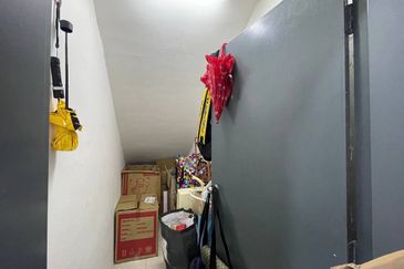 (75B) JALAN HUTAN KAMPUNG-KEPALA BATAS