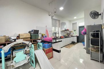 (75B) JALAN HUTAN KAMPUNG-KEPALA BATAS