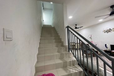 (75B) JALAN HUTAN KAMPUNG-KEPALA BATAS