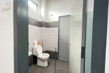 (75B) JALAN HUTAN KAMPUNG-KEPALA BATAS