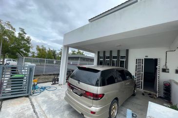 (75B) JALAN HUTAN KAMPUNG-KEPALA BATAS