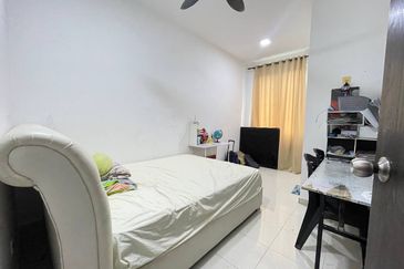 (75B) JALAN HUTAN KAMPUNG-KEPALA BATAS